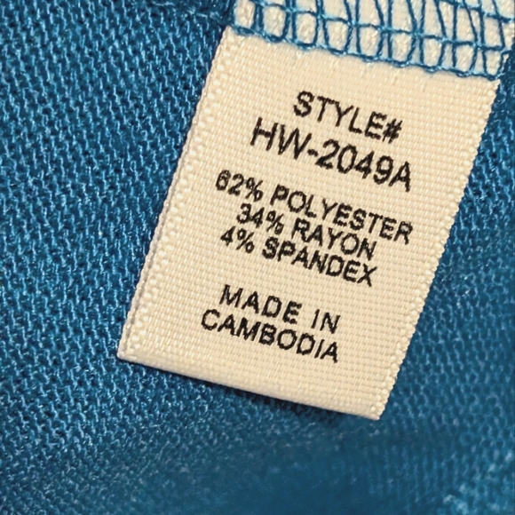 Zenana Womens XL Bright Blue Cardigan Snap Sweater Slim Fit Lightweight NEW - Picture 4 of 4